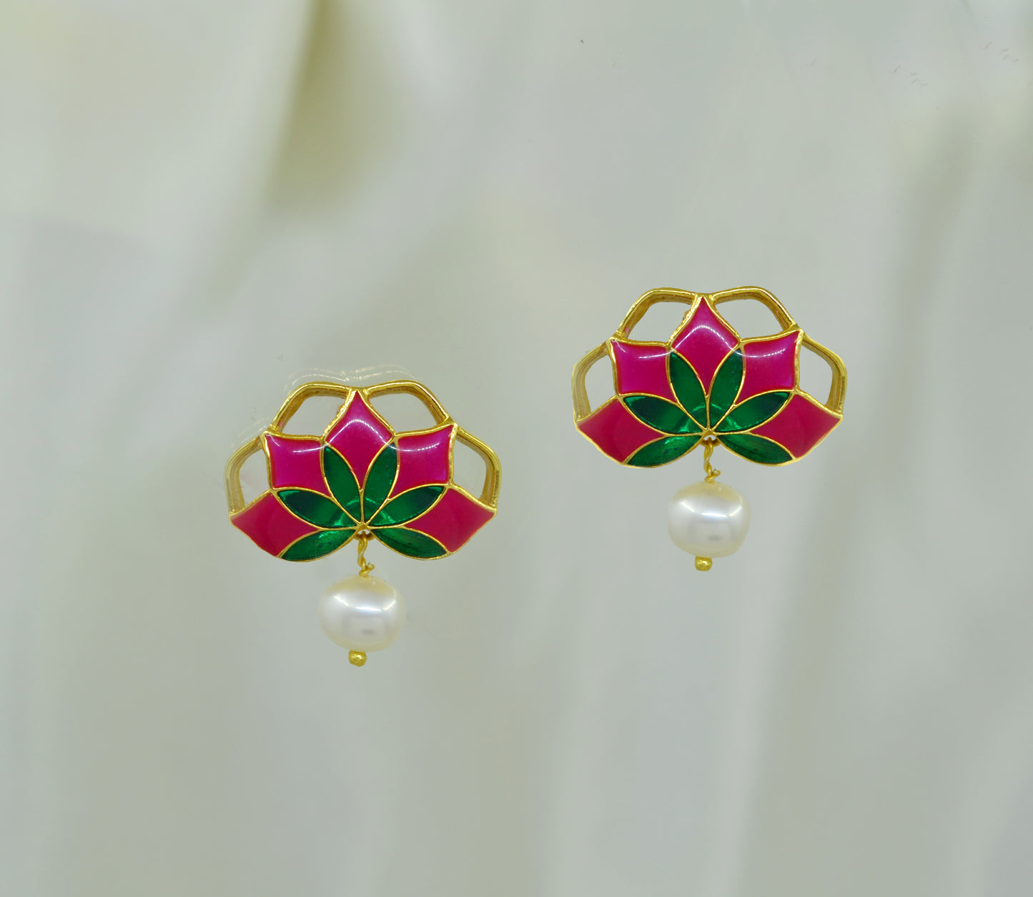 Gul Nuwwar Choker & Gul Earrings