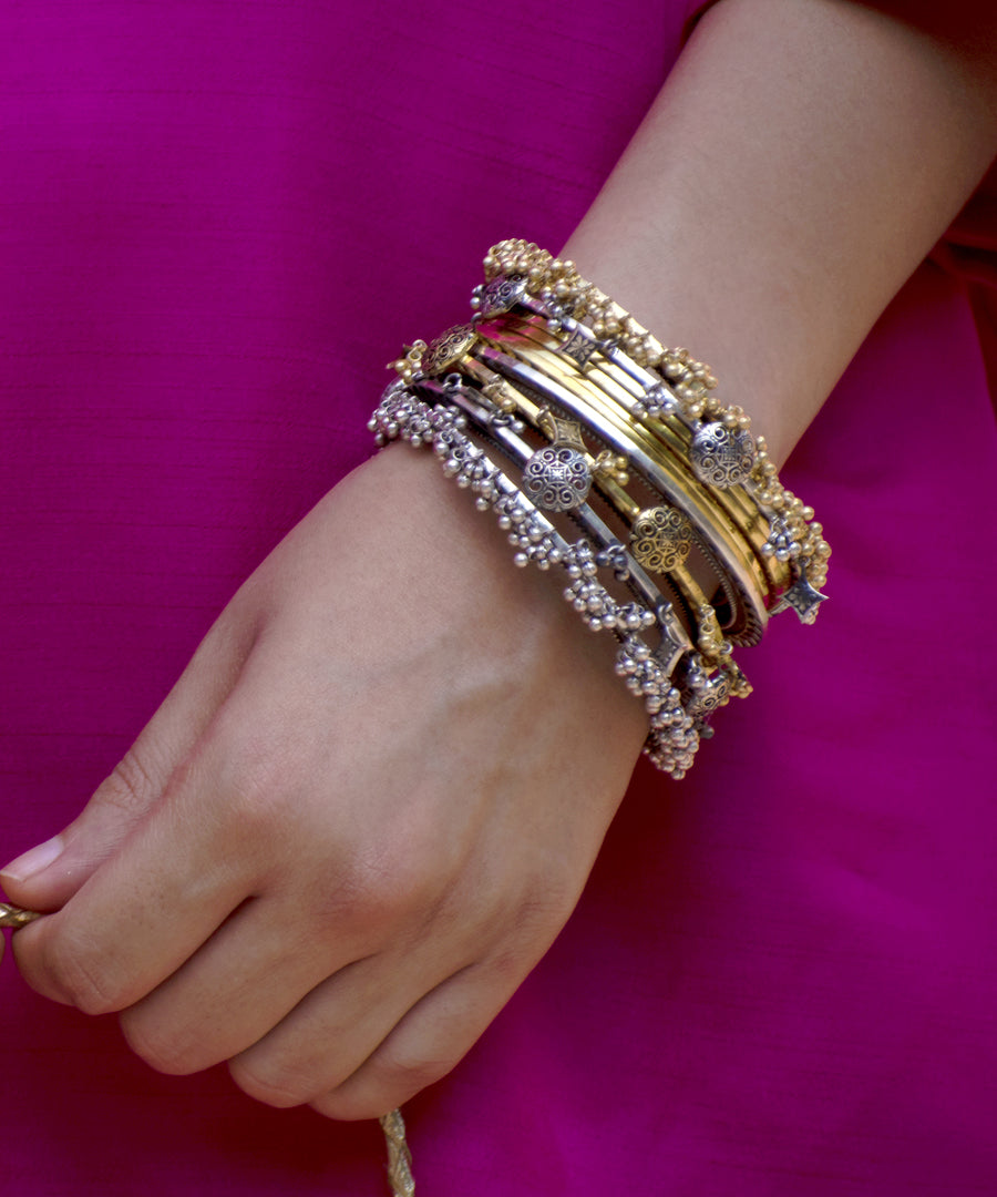 Golden Thar Ghungroo Bangle