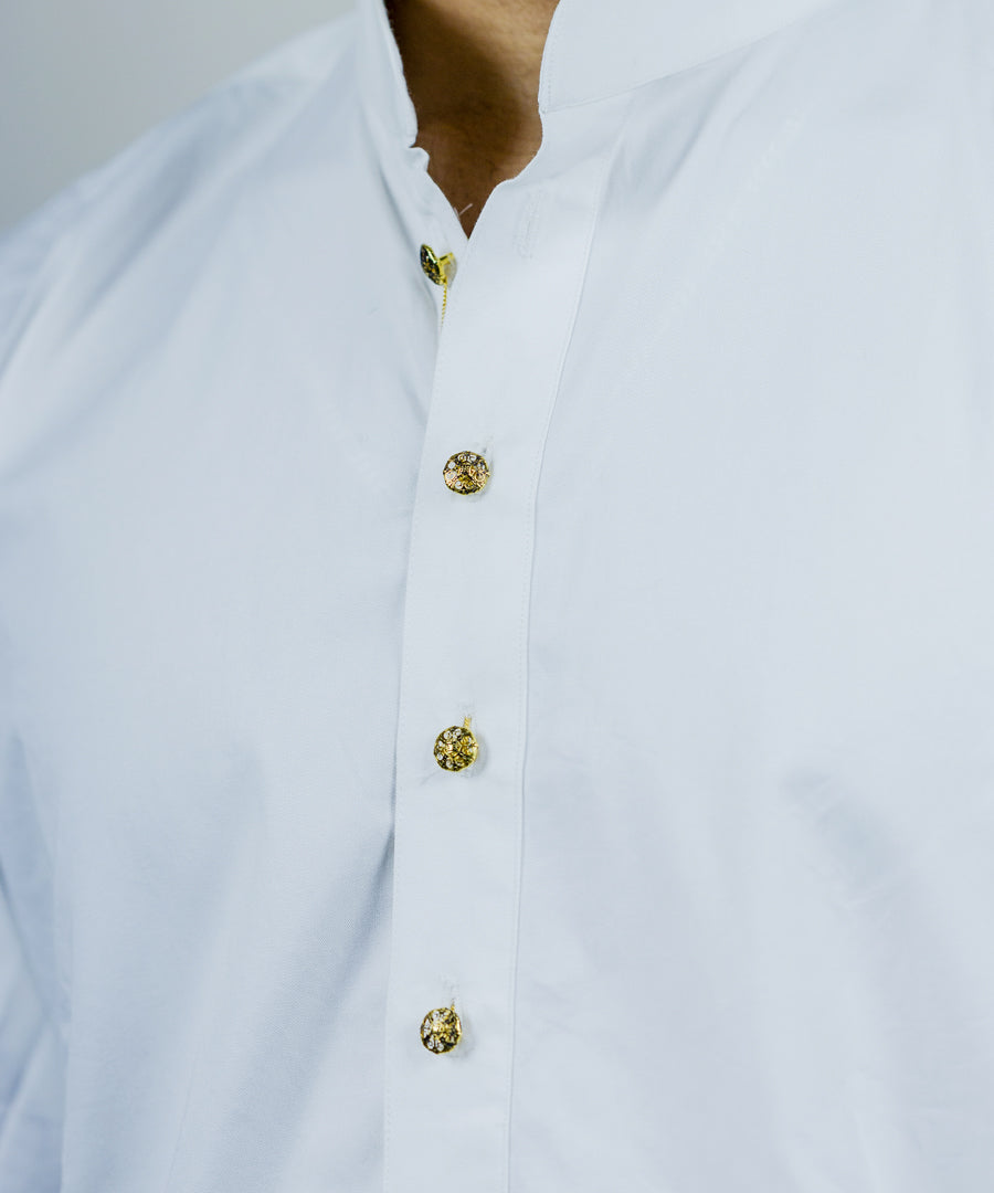 Kurta buttons perfect for any occasion.