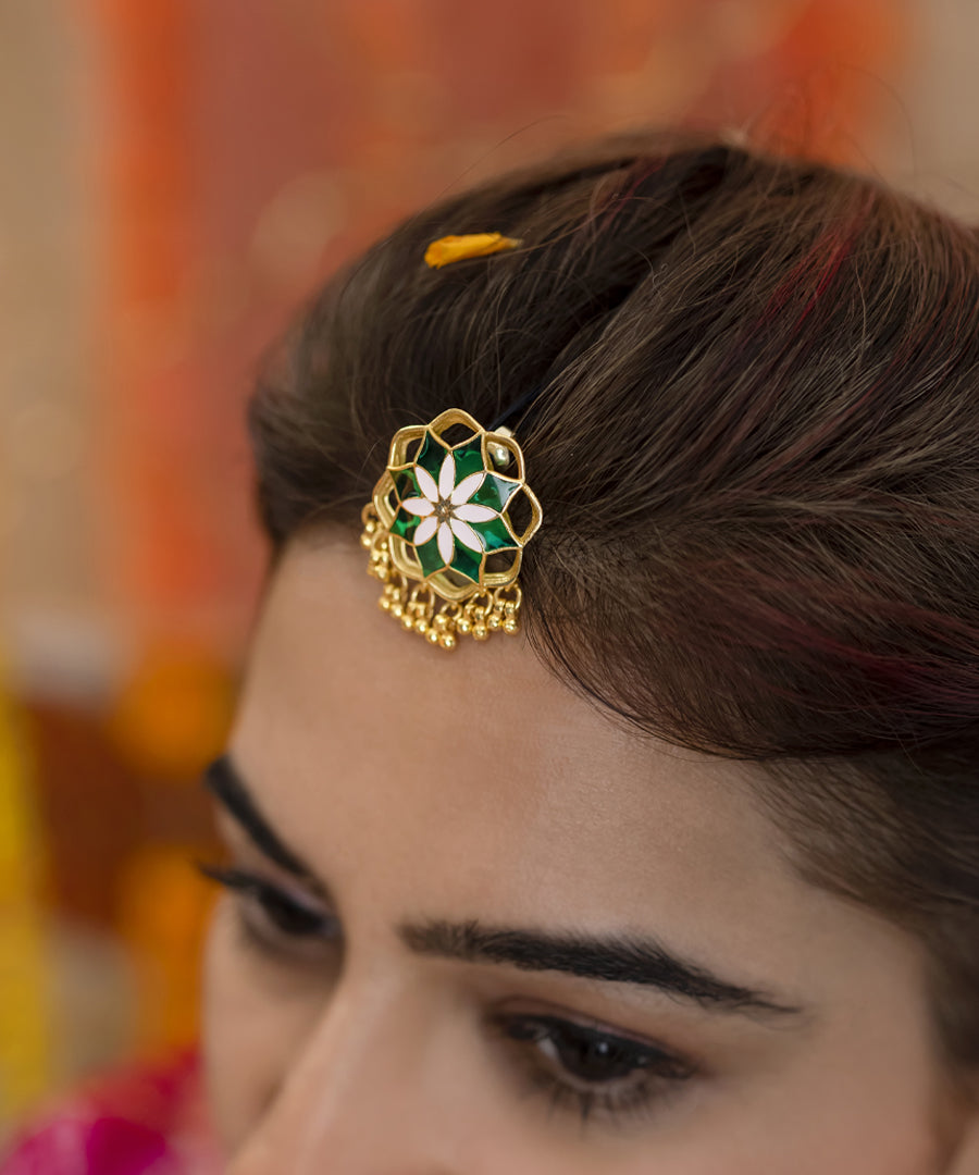 Green Gul Kumud Stud Earrings