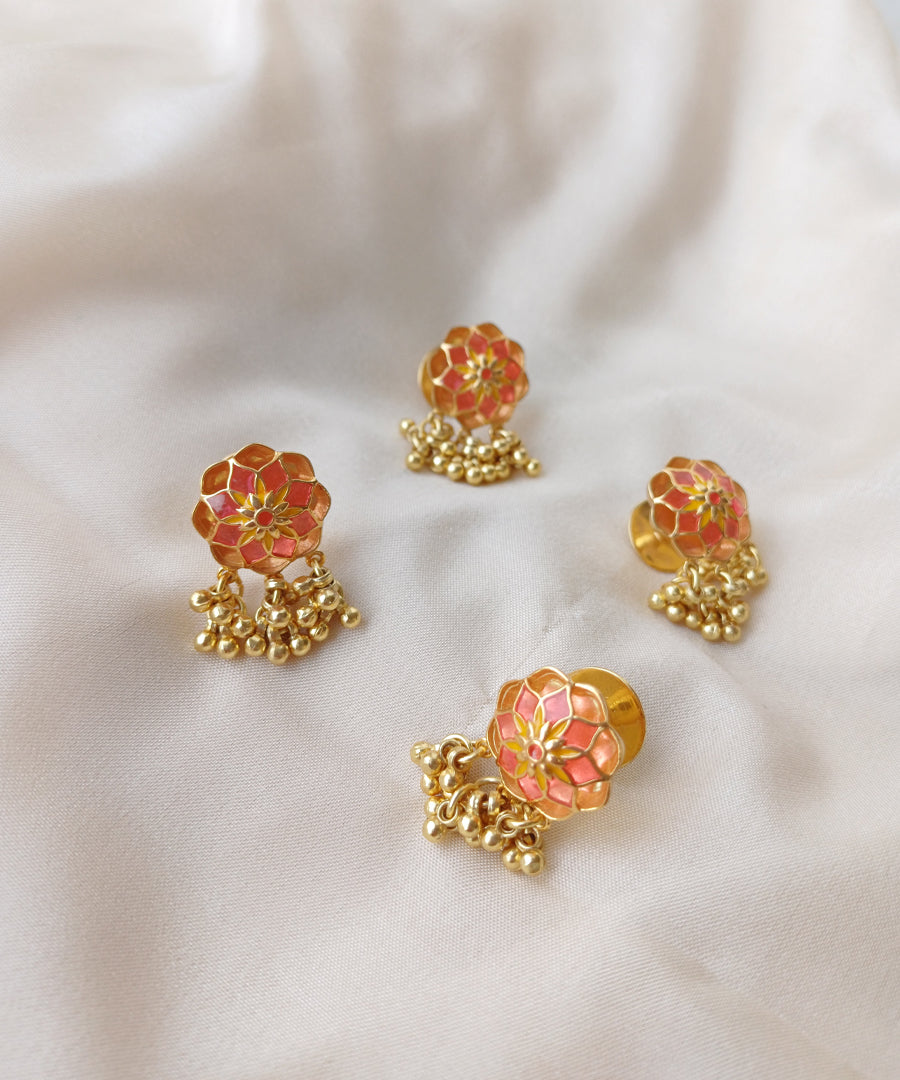 Golden ghungroo kurta buttons.