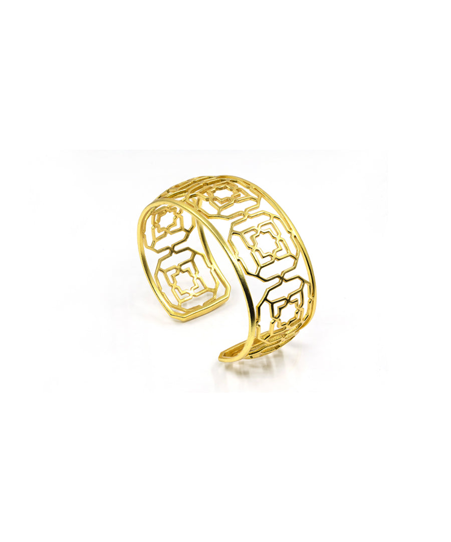 Hadmade goldplated open ended bracelet from tranquil collection.