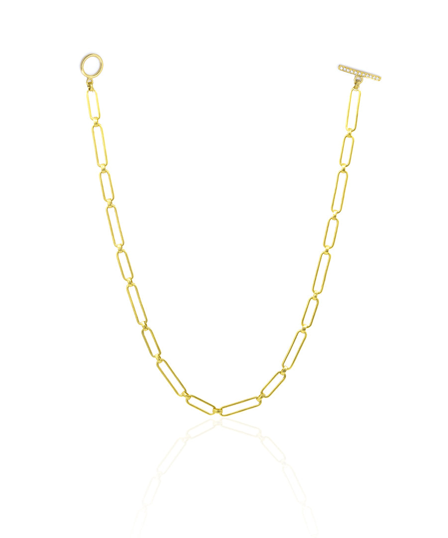 Golden paperclip long necklace. Made with 92.5% sterling silver with thick gold plating.