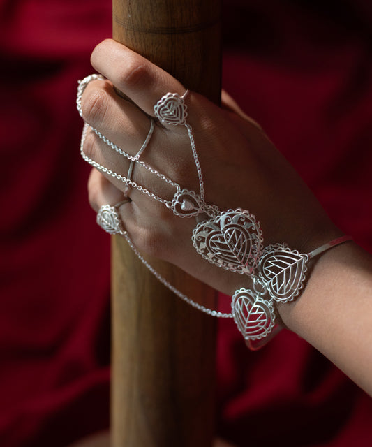 Rakaan - Hathphool Bracelet - Boho Statement Jewellery - Anti-Tarnish - Heart Motif - Four Finger Hand Harness