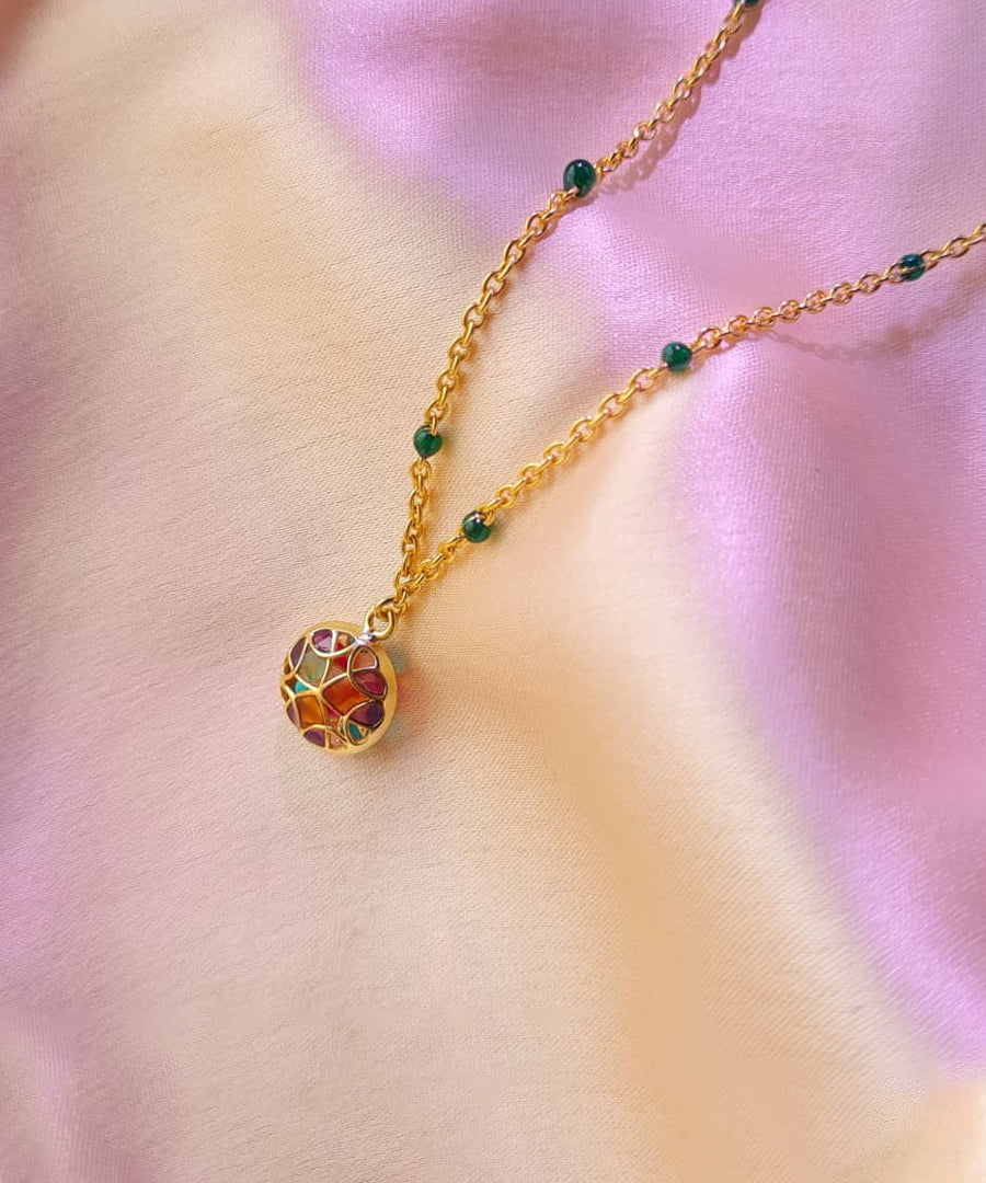 Rust Pink Kaleidoscope Chaos Charm Neckchain in Gold Finish