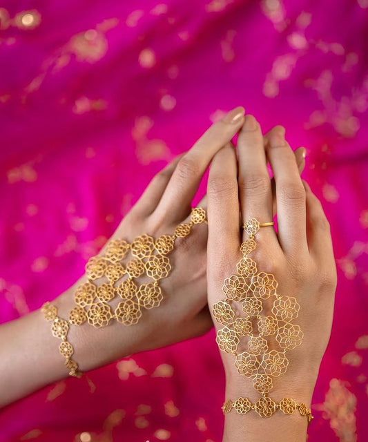 Golden Gul Zuhuur Hathphool Bracelet